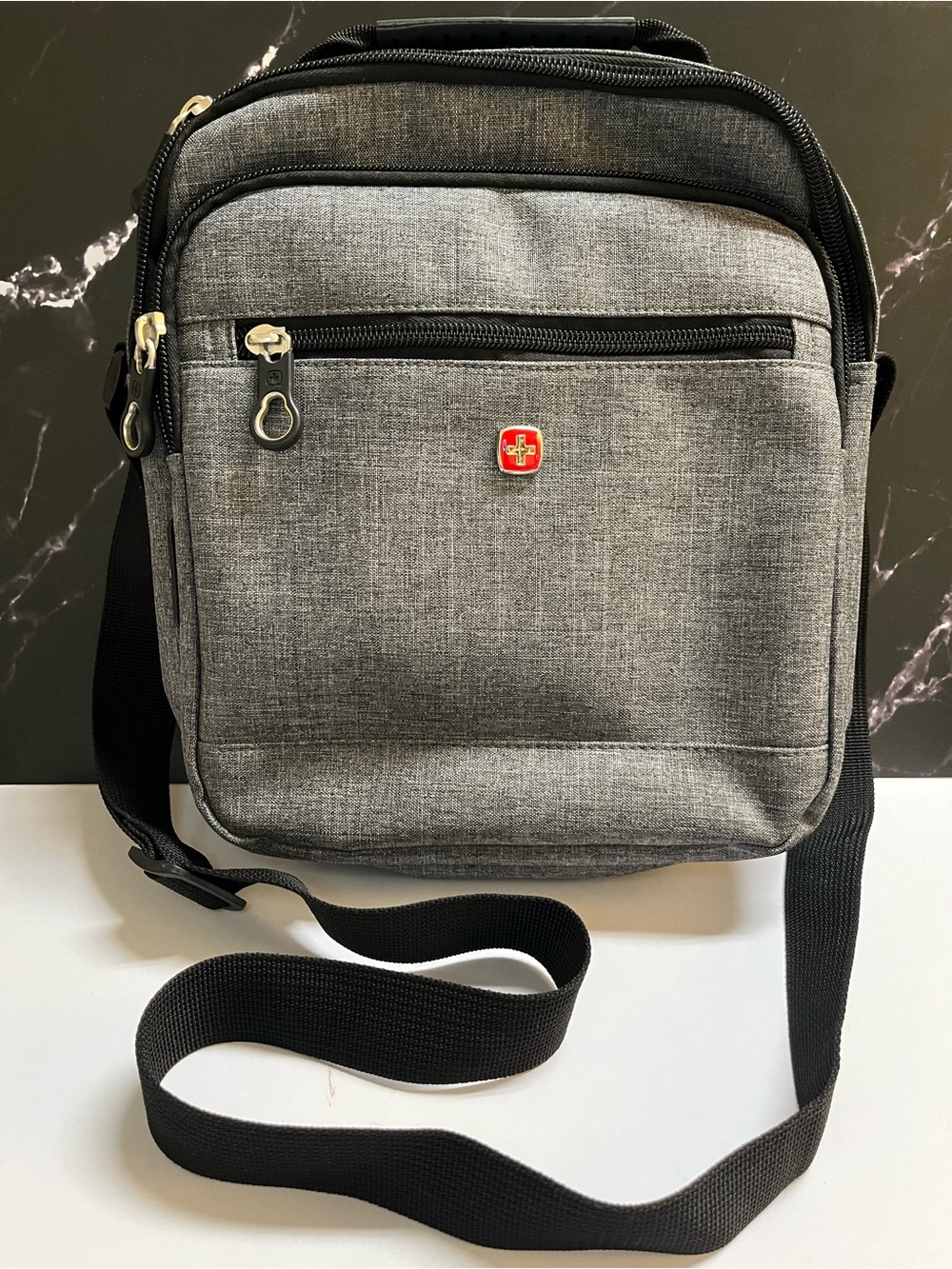 SwissGear Gray Messenger Bag